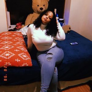 Meet your Posher, Axaria